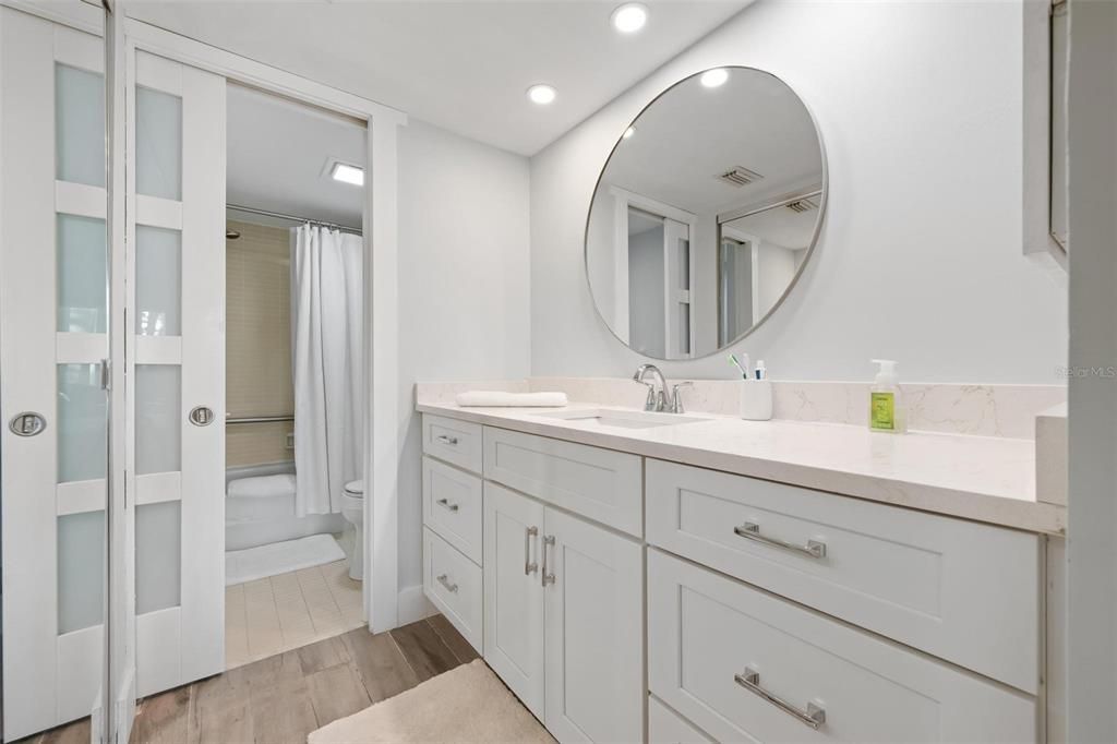 For Sale: $649,999 (2 beds, 2 baths, 1128 Square Feet)