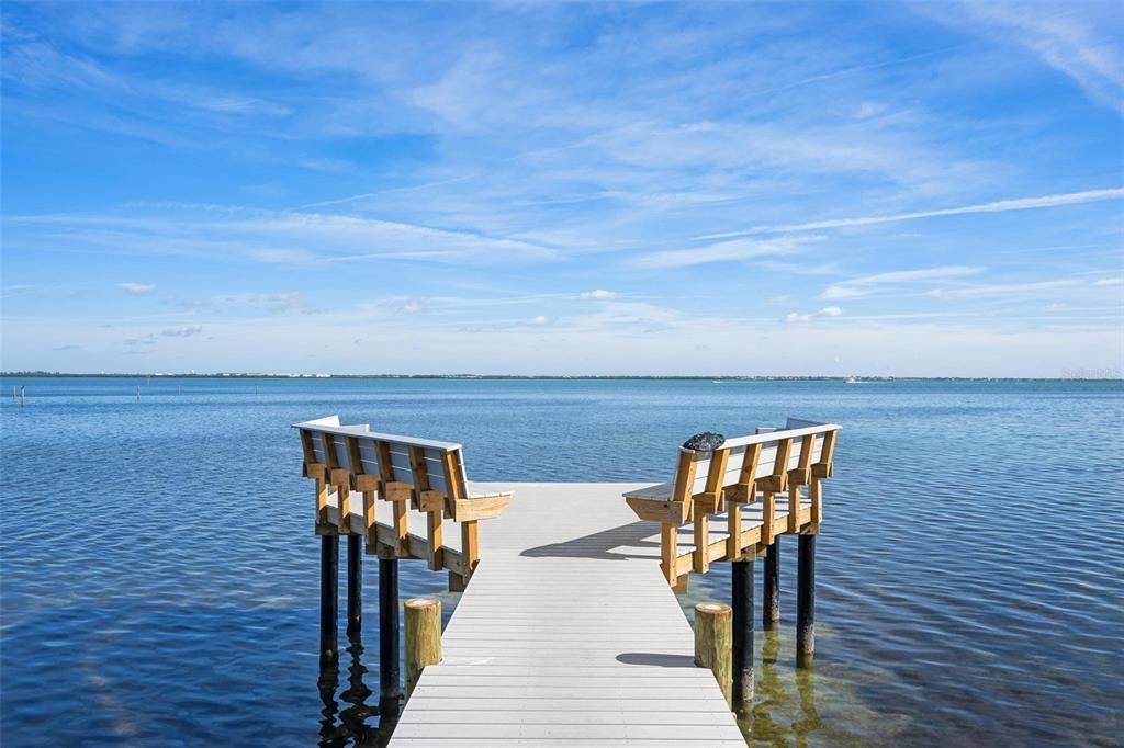 For Sale: $649,999 (2 beds, 2 baths, 1128 Square Feet)