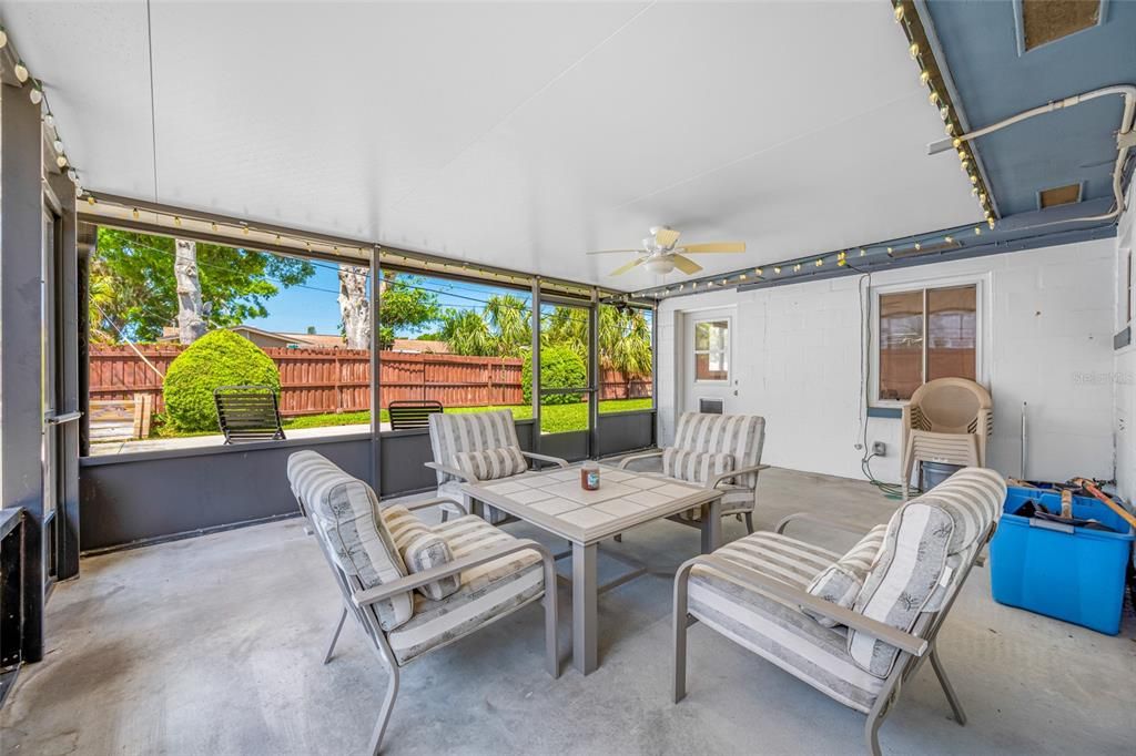 待售: $459,000 (4 贝兹, 2 浴室, 1638 平方英尺)