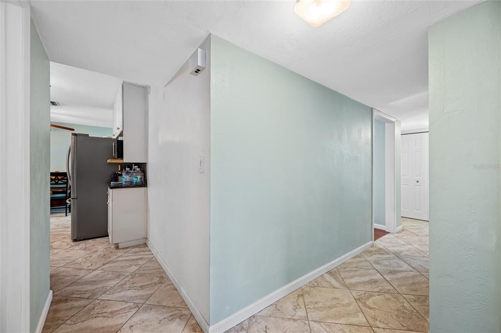 待售: $459,000 (4 贝兹, 2 浴室, 1638 平方英尺)