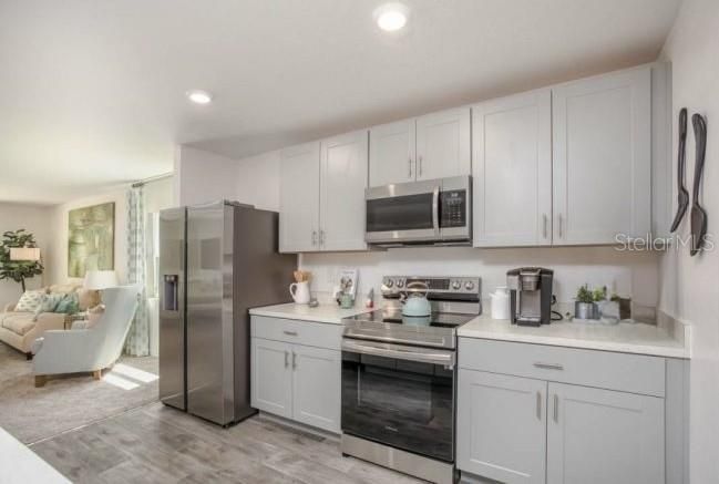 На продажу: $299,900 (4 спален, 2 ванн, 1876 Квадратных фут)