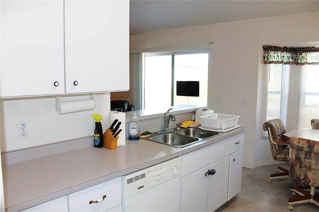 待售: $239,900 (3 贝兹, 2 浴室, 1416 平方英尺)