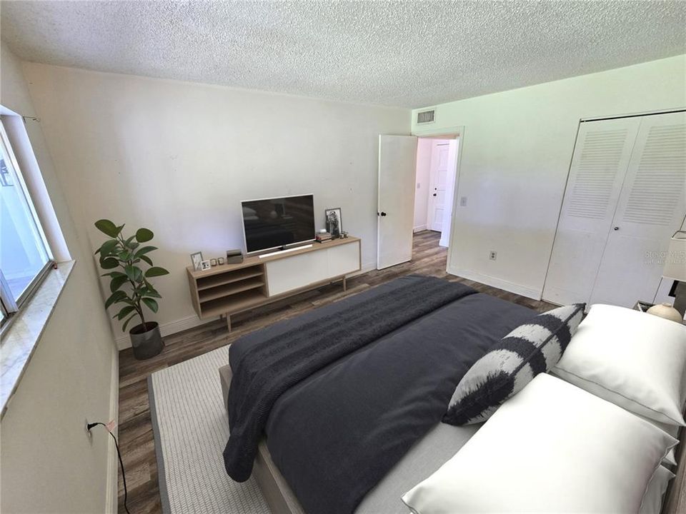 待售: $94,900 (1 贝兹, 1 浴室, 646 平方英尺)