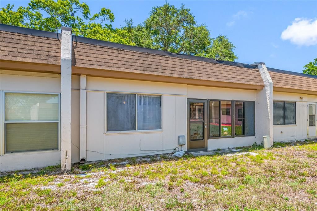 待售: $94,900 (1 贝兹, 1 浴室, 646 平方英尺)