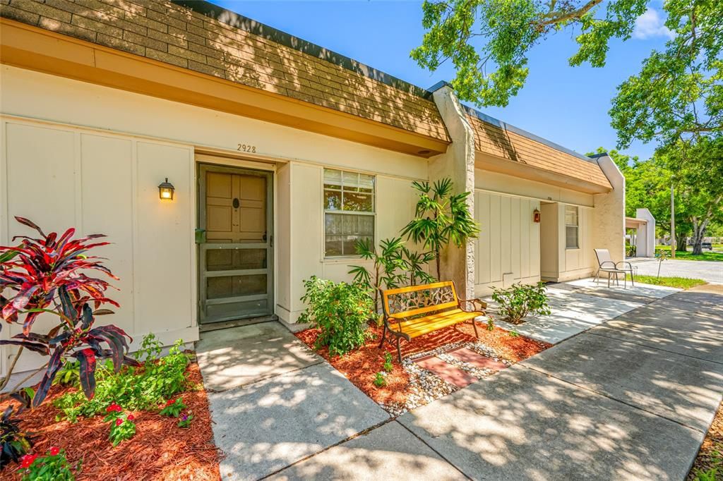 待售: $94,900 (1 贝兹, 1 浴室, 646 平方英尺)