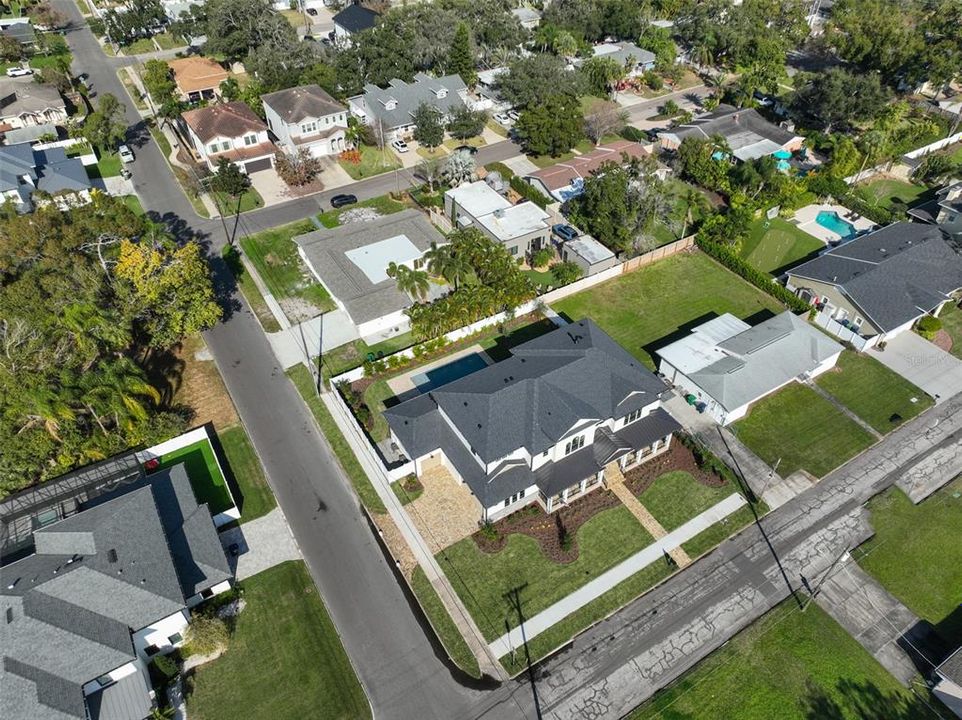 En Venta: $3,199,000 (5 camas, 6 baños, 5165 Pies cuadrados)