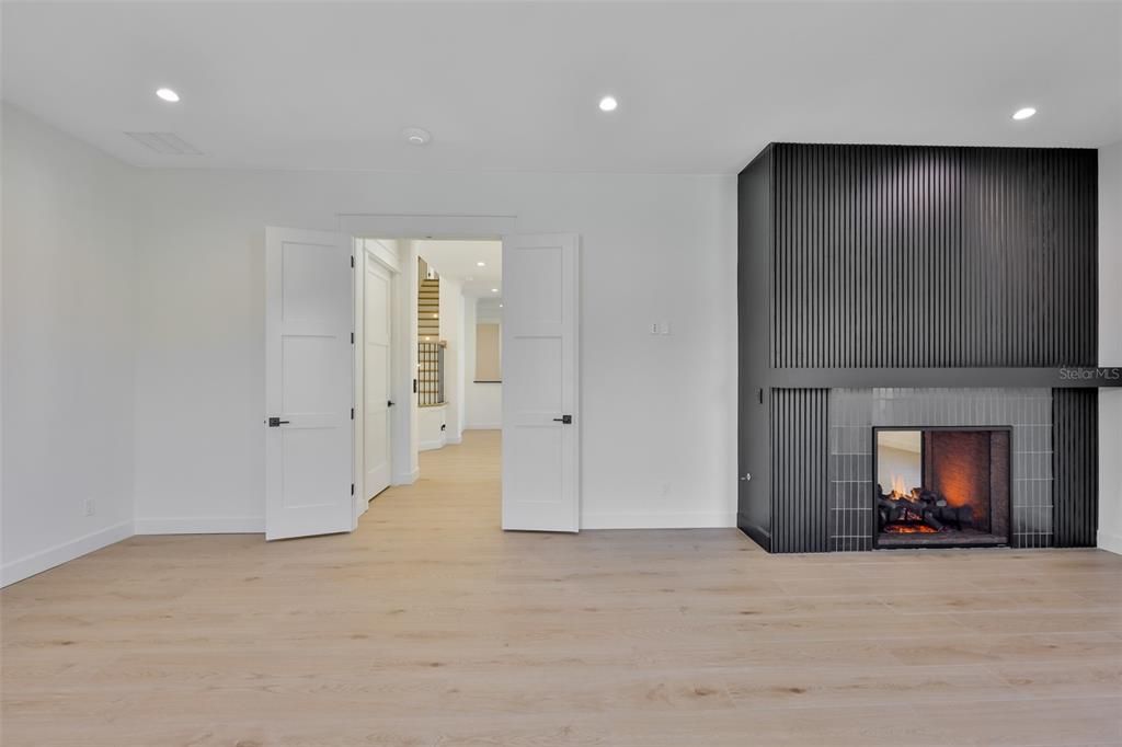 En Venta: $3,199,000 (5 camas, 6 baños, 5165 Pies cuadrados)