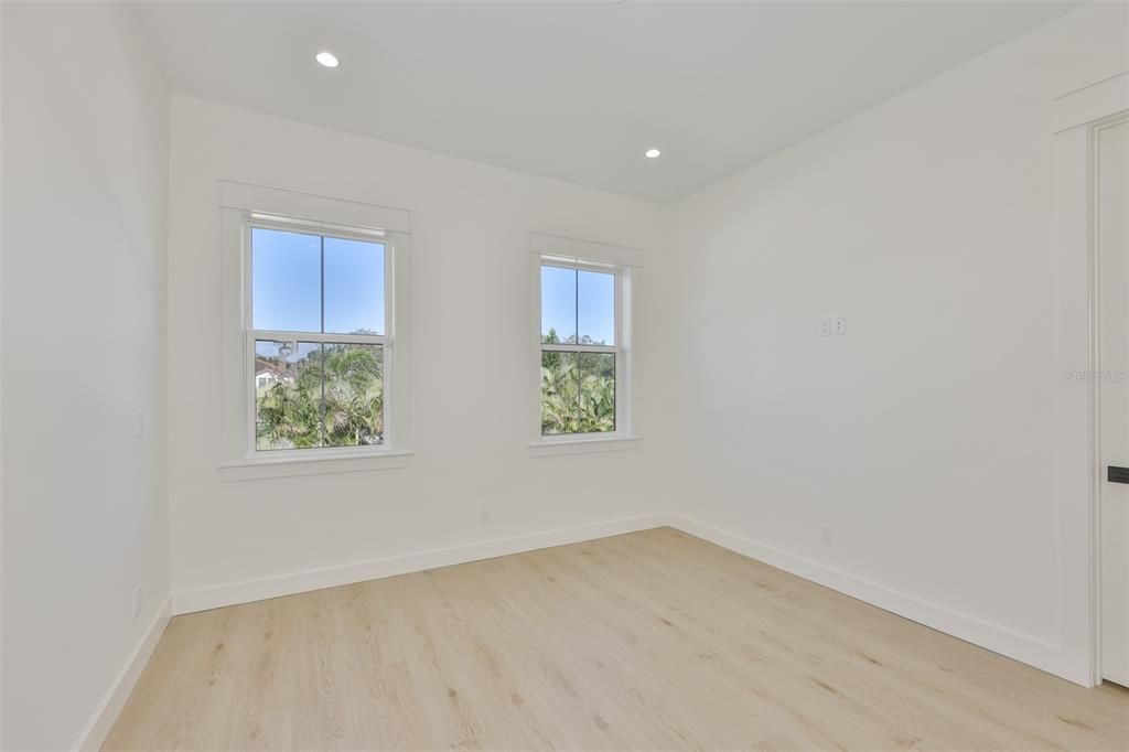 En Venta: $3,199,000 (5 camas, 6 baños, 5165 Pies cuadrados)