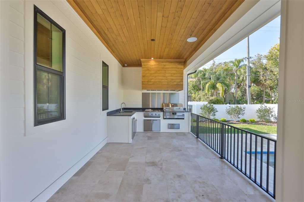 En Venta: $3,199,000 (5 camas, 6 baños, 5165 Pies cuadrados)