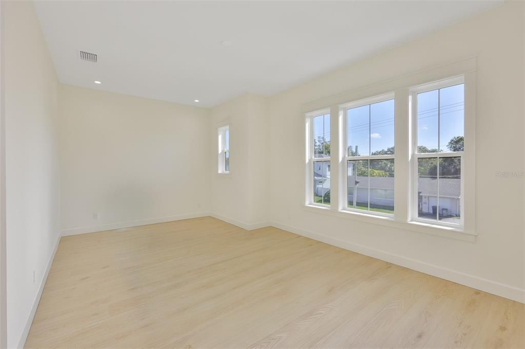 En Venta: $3,199,000 (5 camas, 6 baños, 5165 Pies cuadrados)