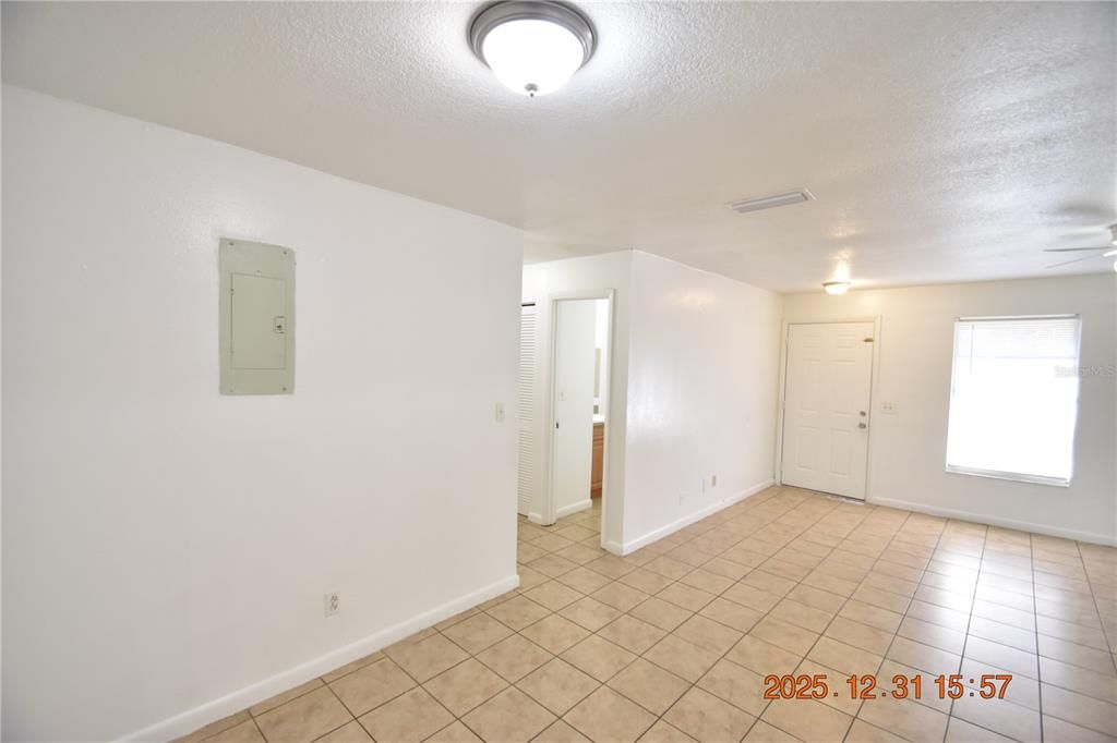 出租: $1,395 (2 贝兹, 2 浴室, 920 平方英尺)