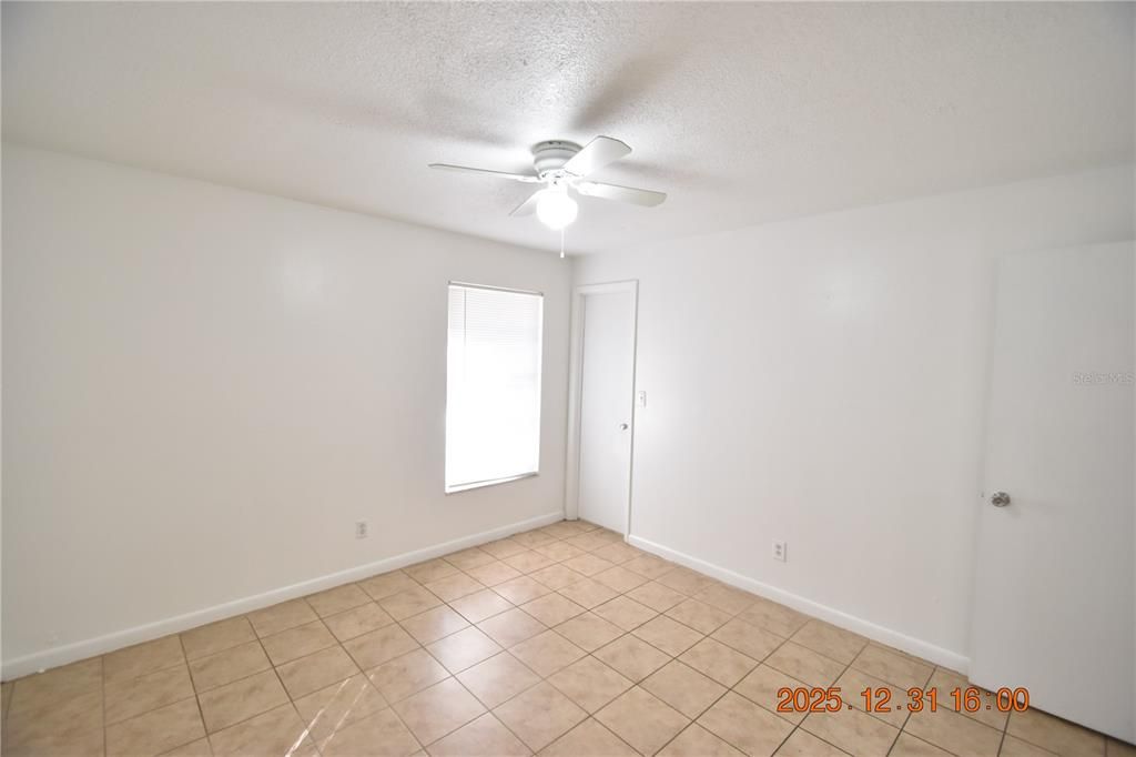 出租: $1,395 (2 贝兹, 2 浴室, 920 平方英尺)