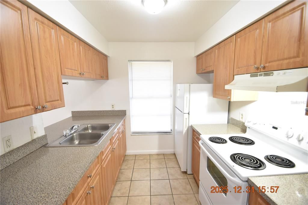 出租: $1,395 (2 贝兹, 2 浴室, 920 平方英尺)