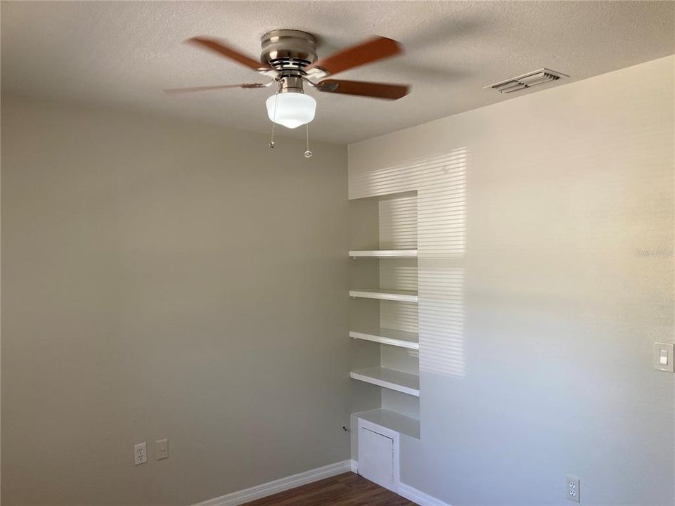 出租: $2,300 (2 贝兹, 2 浴室, 1200 平方英尺)