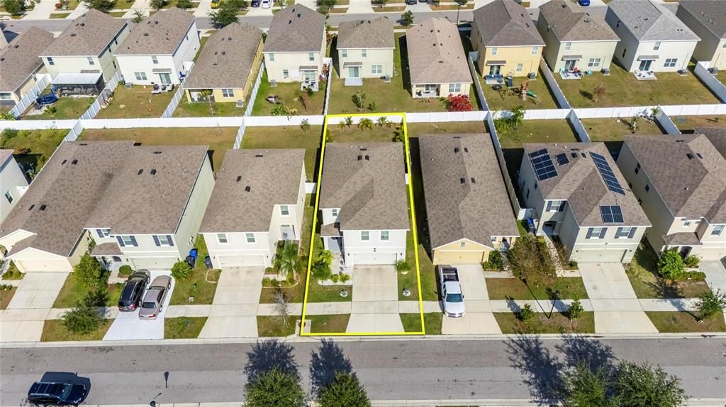 待售: $369,000 (4 贝兹, 2 浴室, 2328 平方英尺)