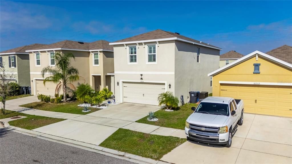 待售: $369,000 (4 贝兹, 2 浴室, 2328 平方英尺)