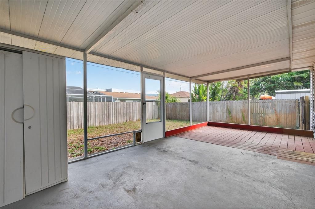 На продажу: $220,000 (2 спален, 1 ванн, 1332 Квадратных фут)