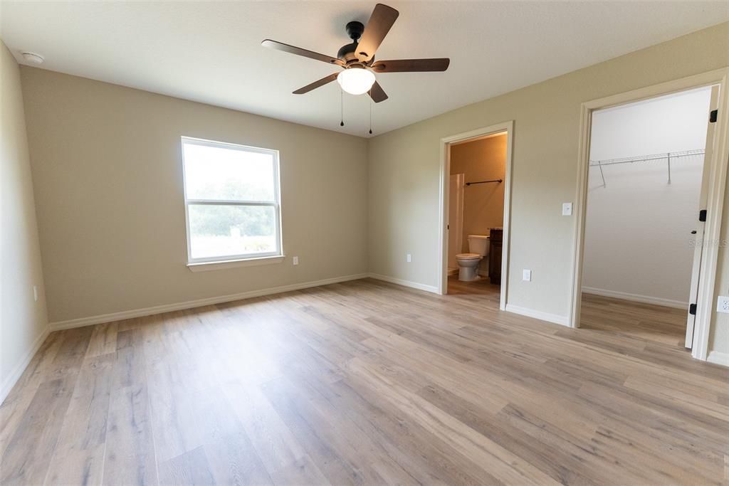 For Sale: $239,900 (3 beds, 2 baths, 1331 Square Feet)