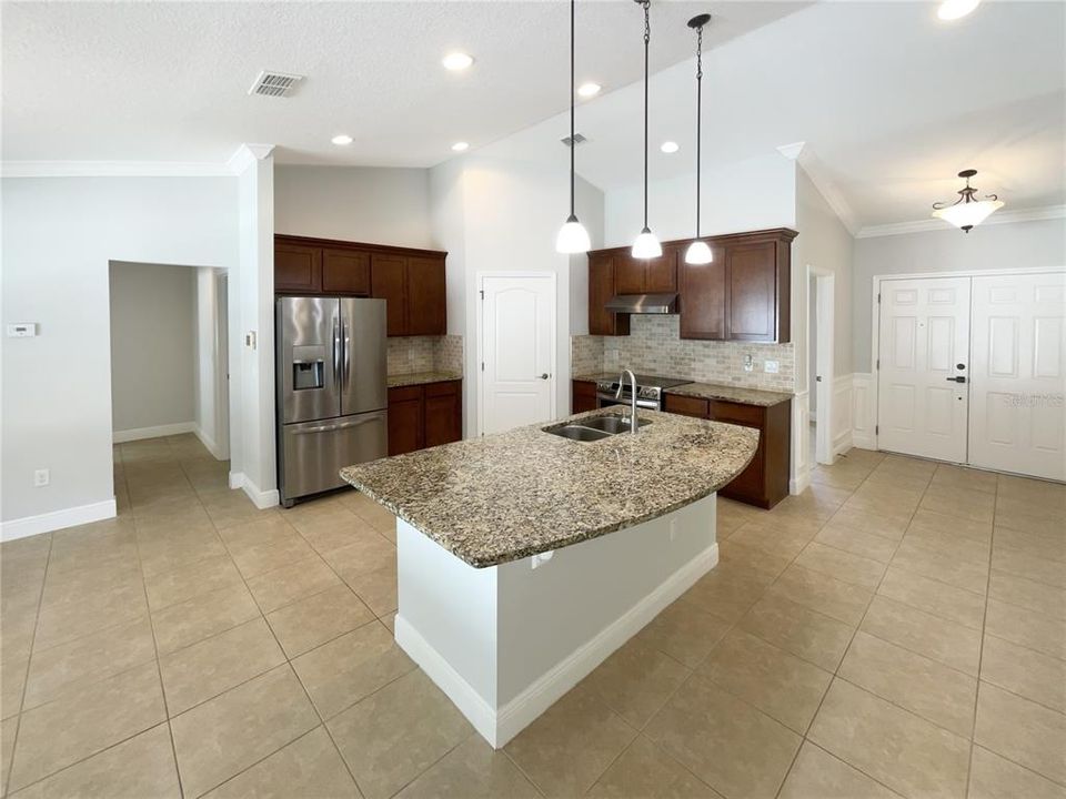 На продажу: $646,000 (4 спален, 3 ванн, 2277 Квадратных фут)