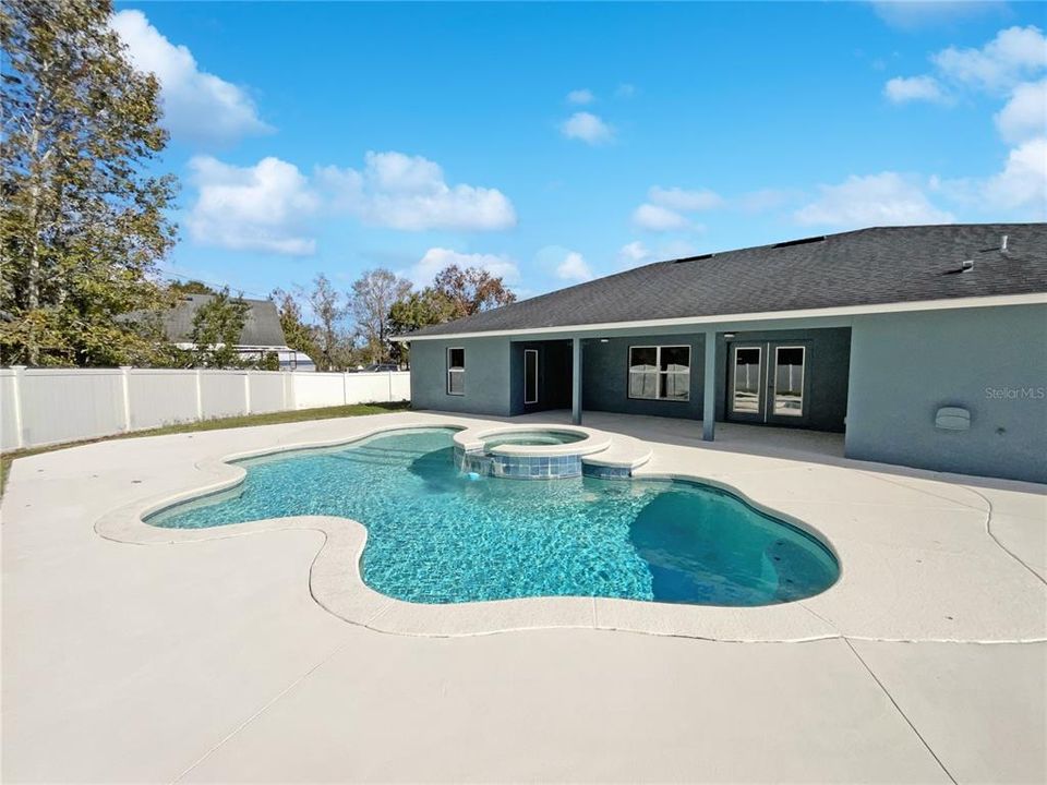 На продажу: $646,000 (4 спален, 3 ванн, 2277 Квадратных фут)