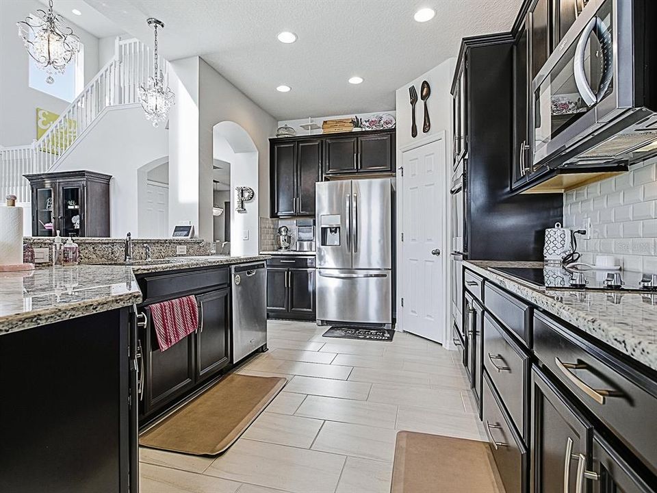 For Sale: $899,900 (4 beds, 3 baths, 2946 Square Feet)