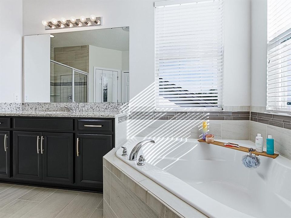 For Sale: $899,900 (4 beds, 3 baths, 2946 Square Feet)