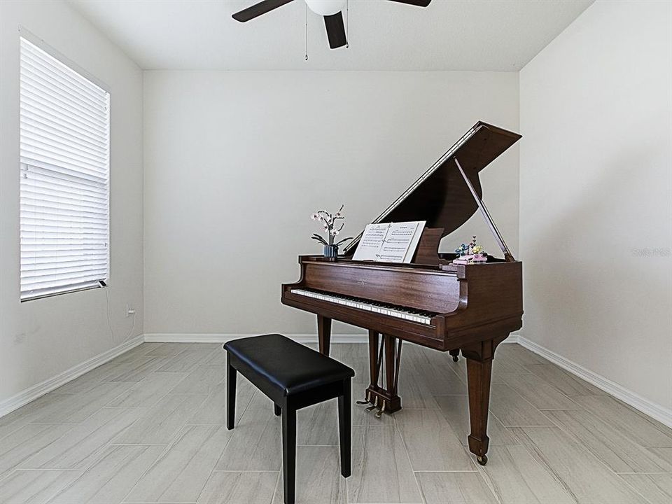For Sale: $899,900 (4 beds, 3 baths, 2946 Square Feet)