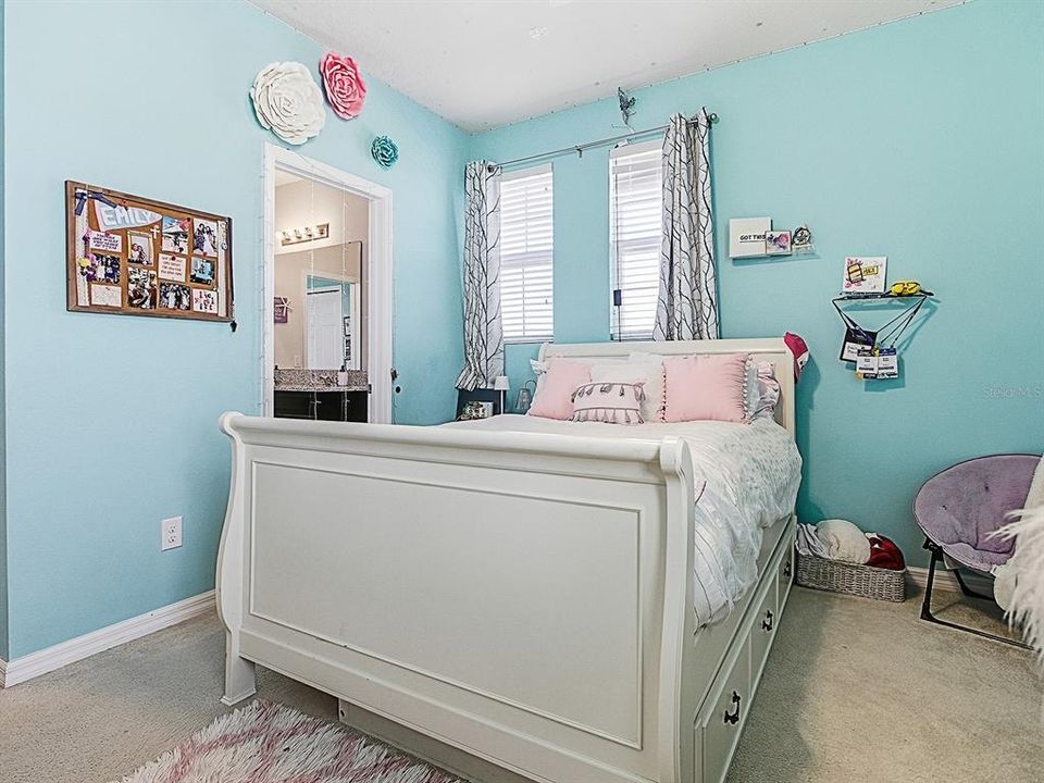 For Sale: $899,900 (4 beds, 3 baths, 2946 Square Feet)