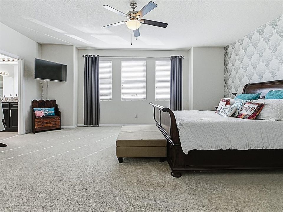 For Sale: $899,900 (4 beds, 3 baths, 2946 Square Feet)