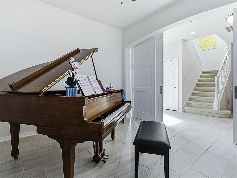 For Sale: $899,900 (4 beds, 3 baths, 2946 Square Feet)