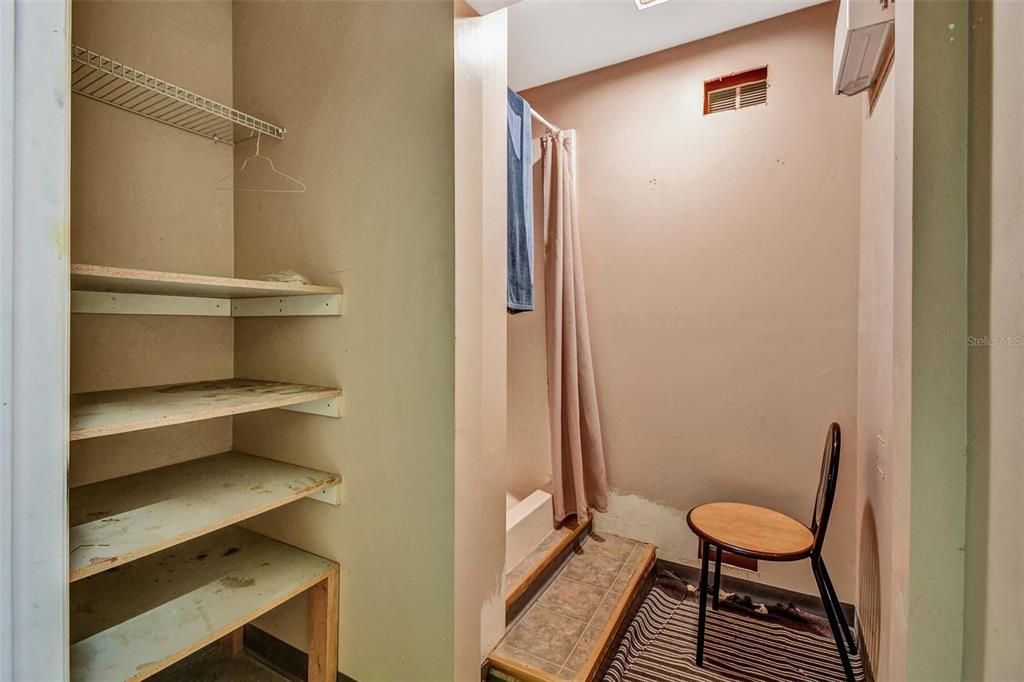 For Sale: $359,999 (0 beds, 0 baths, 1800 Square Feet)