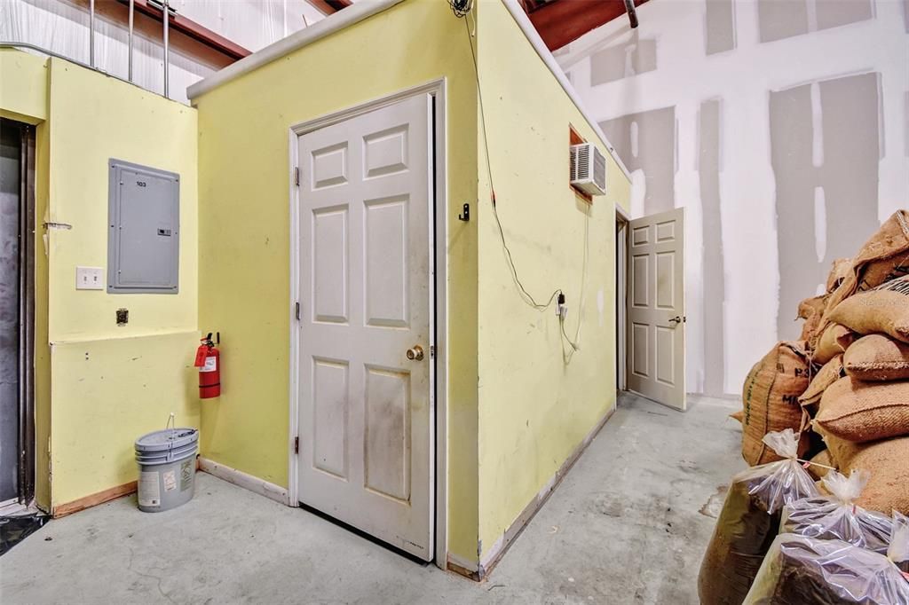 For Sale: $359,999 (0 beds, 0 baths, 1800 Square Feet)