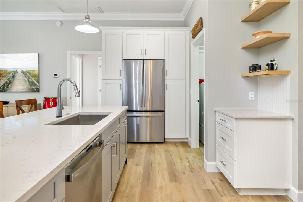 待售: $665,000 (3 贝兹, 3 浴室, 2306 平方英尺)