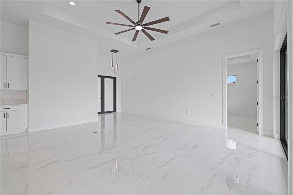 待售: $415,000 (3 贝兹, 4 浴室, 2097 平方英尺)