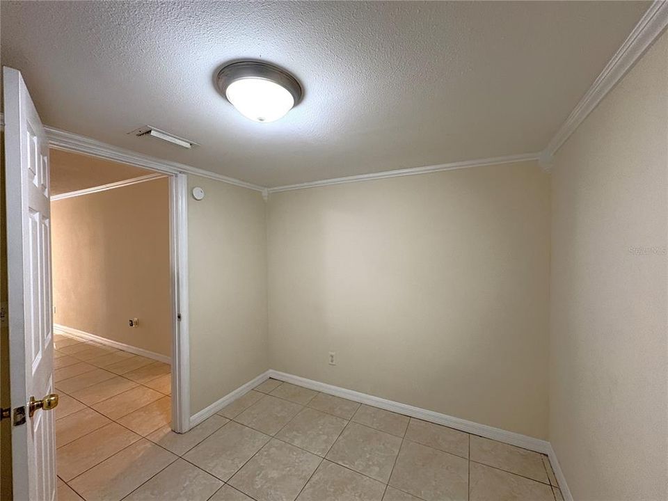 For Rent: $1,400 (1 beds, 1 baths, 750 Square Feet)