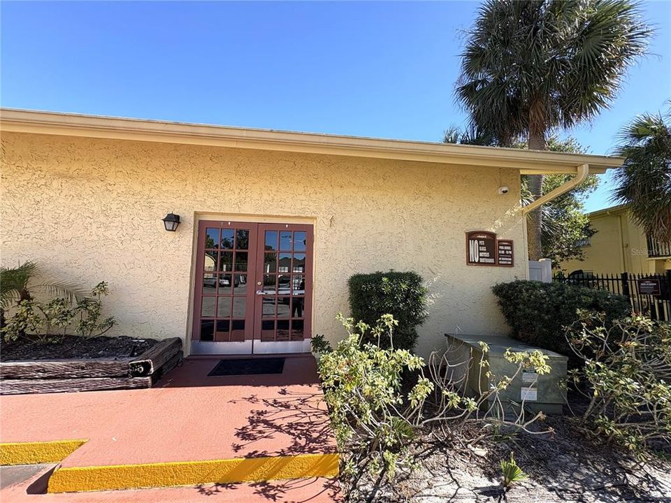 For Rent: $1,400 (1 beds, 1 baths, 750 Square Feet)