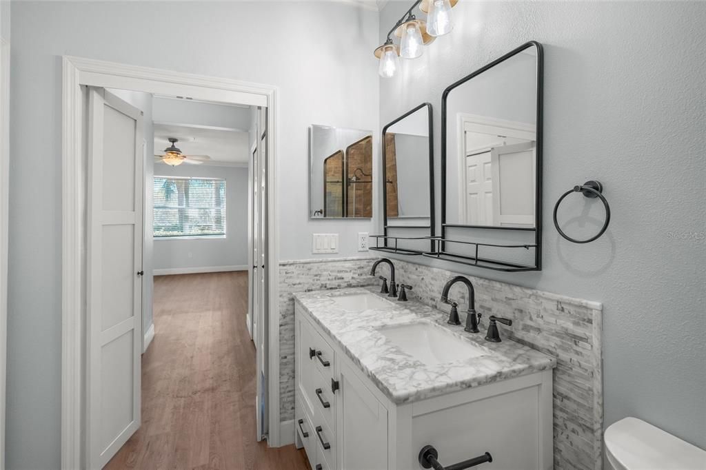 出租: $2,100 (3 贝兹, 2 浴室, 1252 平方英尺)