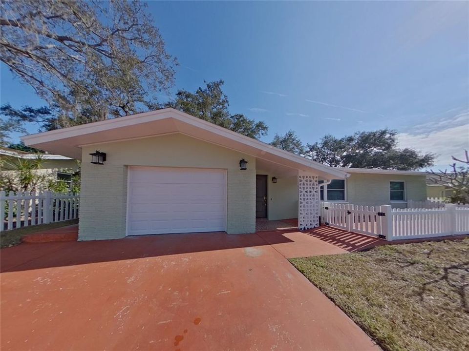 出租: $2,600 (3 贝兹, 2 浴室, 1188 平方英尺)