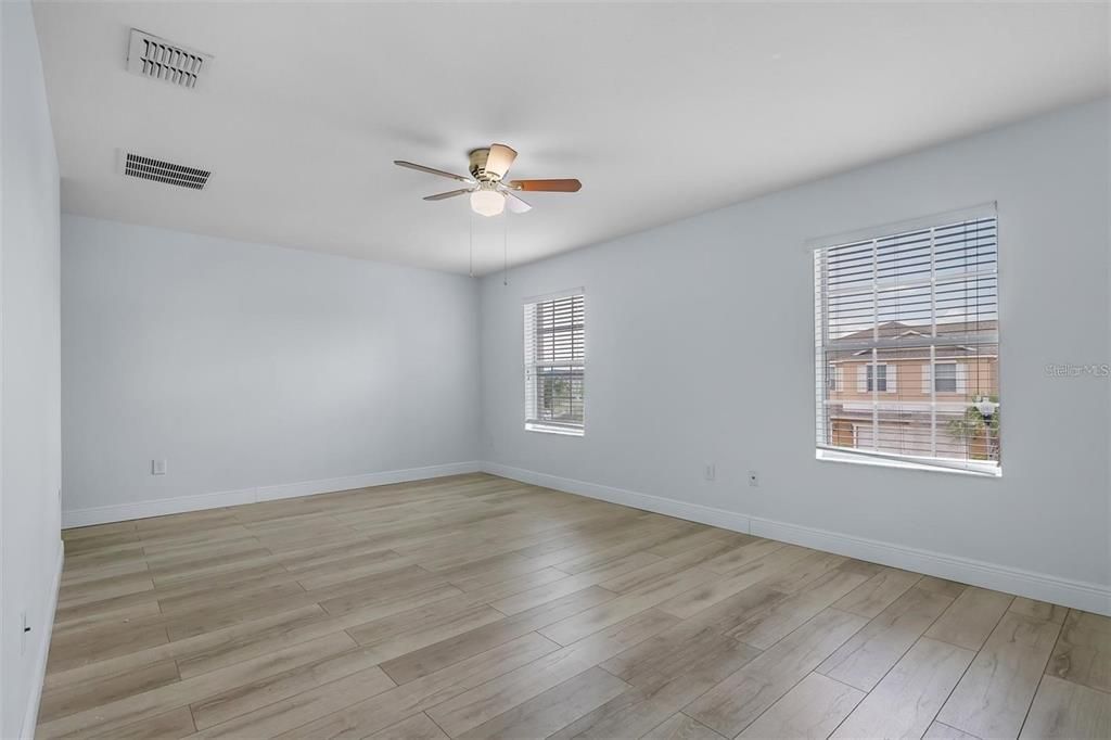 For Sale: $380,000 (3 beds, 2 baths, 2319 Square Feet)