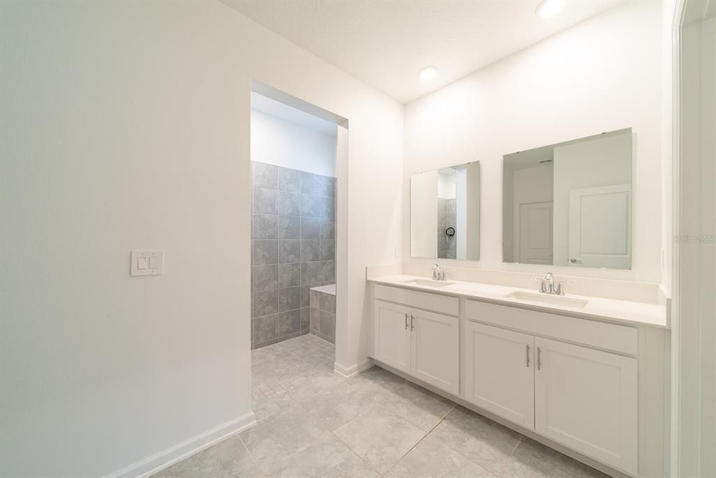 For Sale: $590,000 (4 beds, 3 baths, 2274 Square Feet)