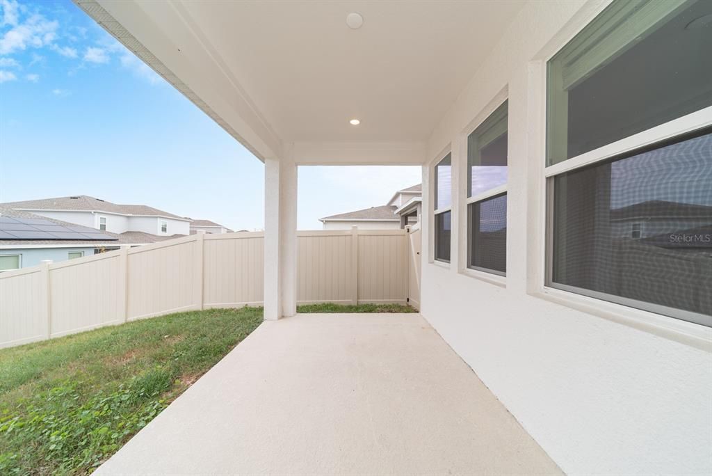 For Sale: $590,000 (4 beds, 3 baths, 2274 Square Feet)