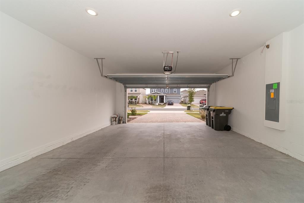 For Sale: $590,000 (4 beds, 3 baths, 2274 Square Feet)