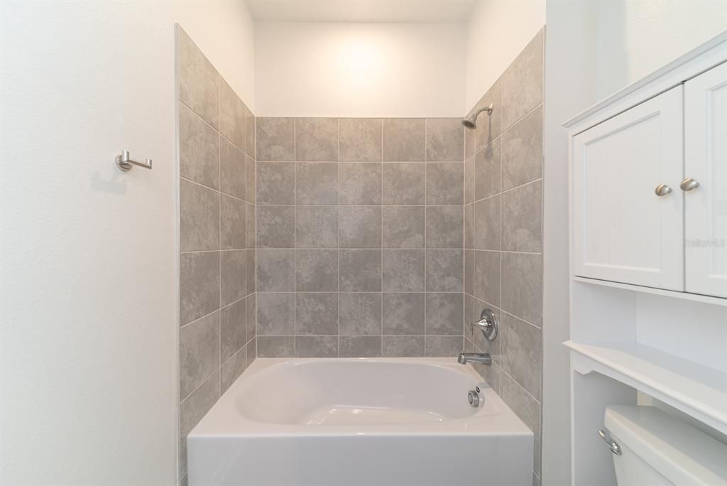 For Sale: $590,000 (4 beds, 3 baths, 2274 Square Feet)