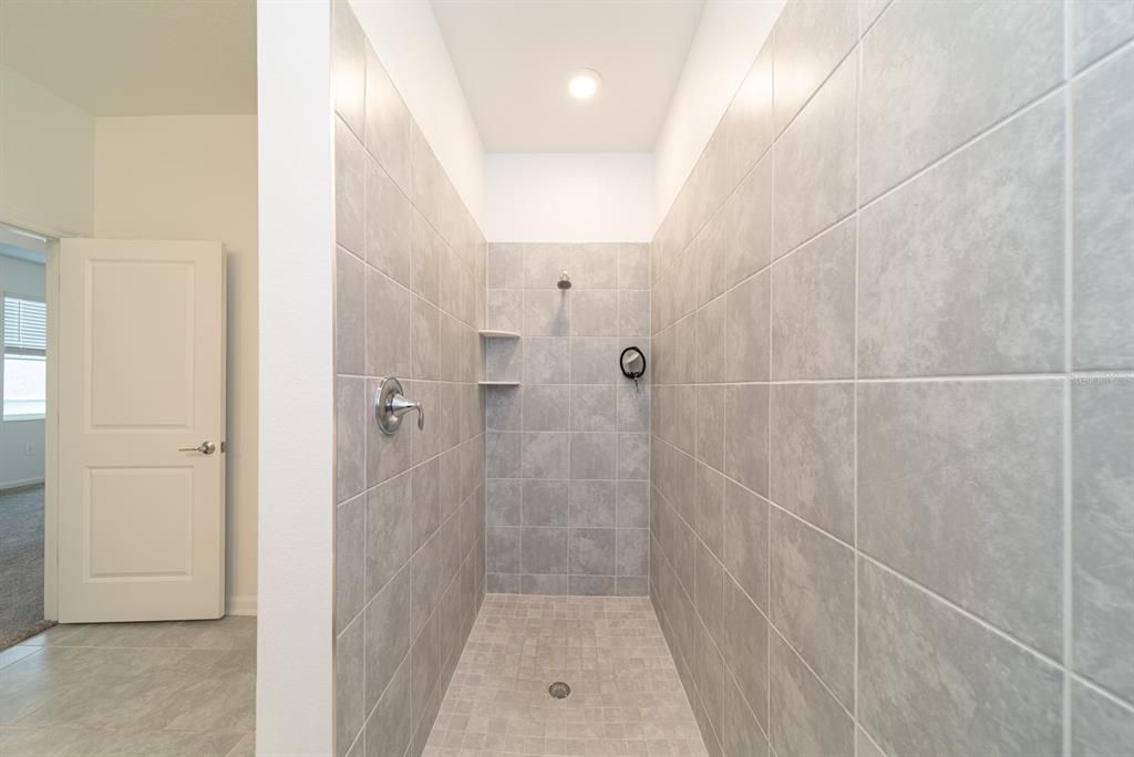 For Sale: $590,000 (4 beds, 3 baths, 2274 Square Feet)