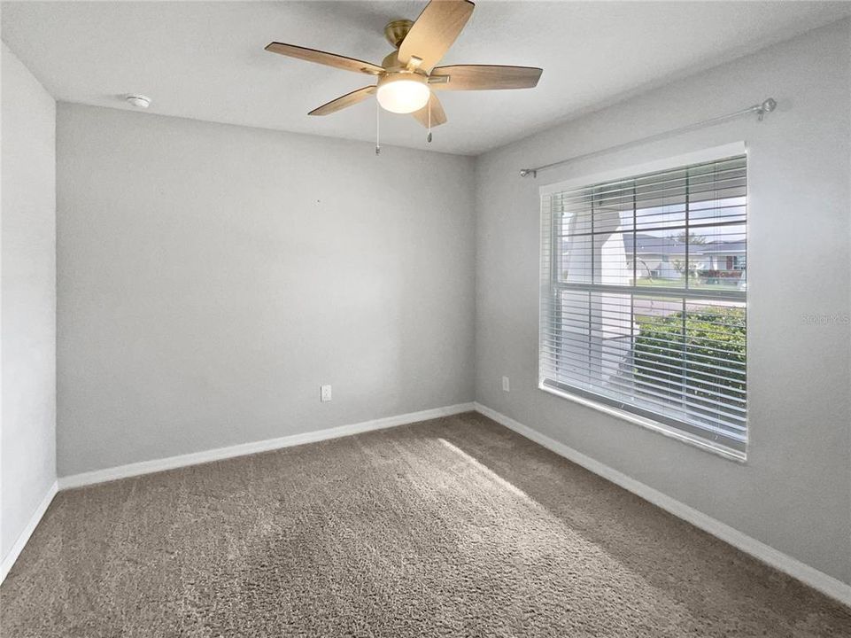 En Venta: $355,000 (4 camas, 2 baños, 1686 Pies cuadrados)