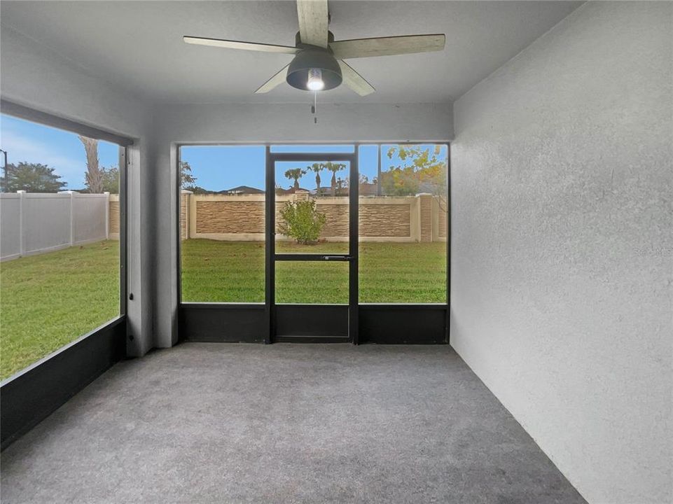 En Venta: $355,000 (4 camas, 2 baños, 1686 Pies cuadrados)