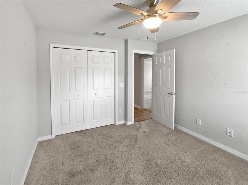 En Venta: $355,000 (4 camas, 2 baños, 1686 Pies cuadrados)