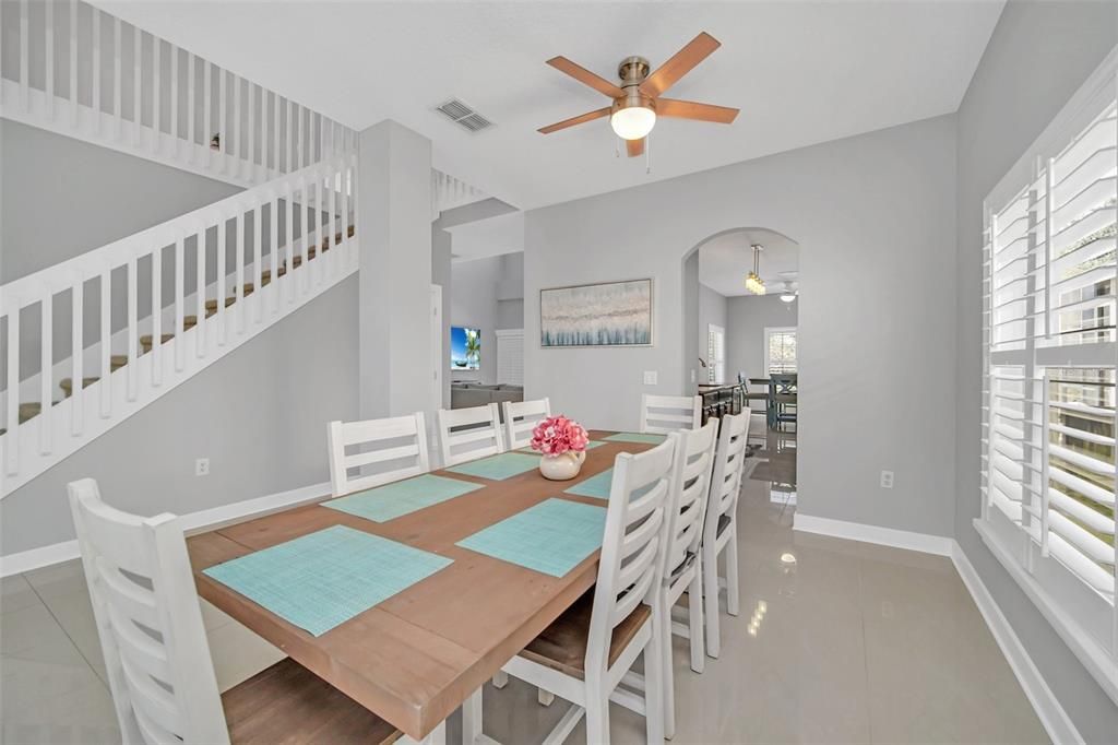 На продажу: $498,000 (5 спален, 4 ванн, 2491 Квадратных фут)