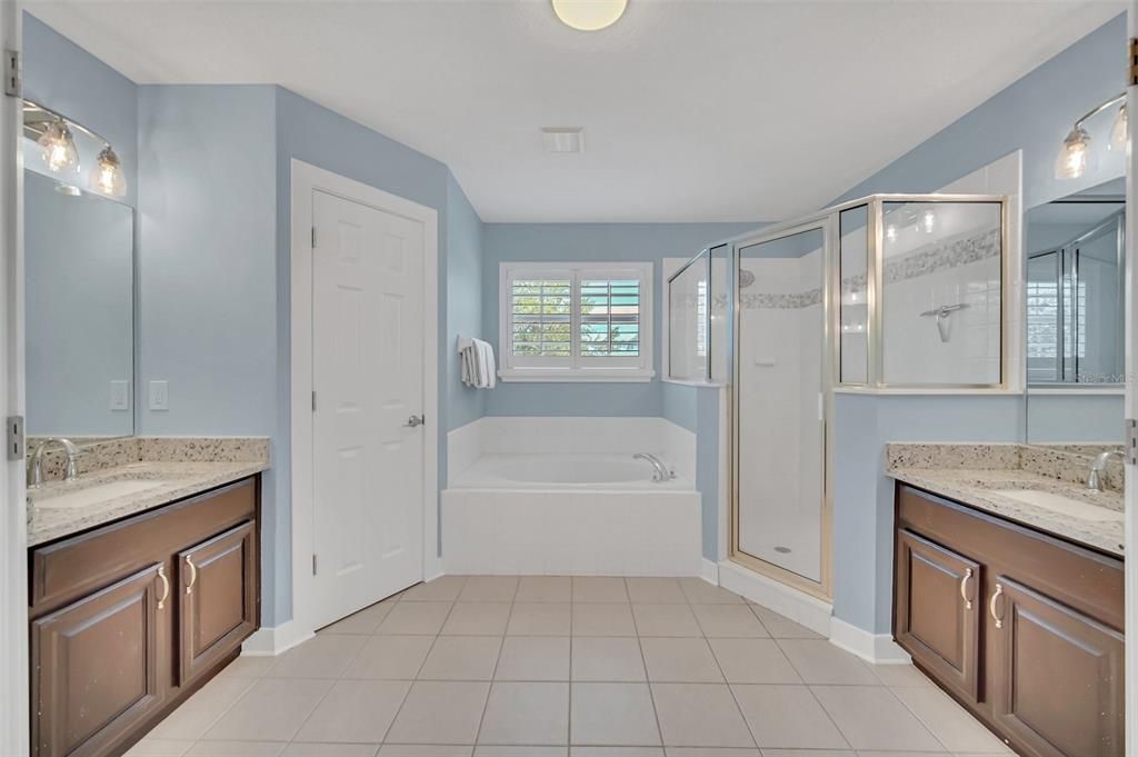 На продажу: $498,000 (5 спален, 4 ванн, 2491 Квадратных фут)