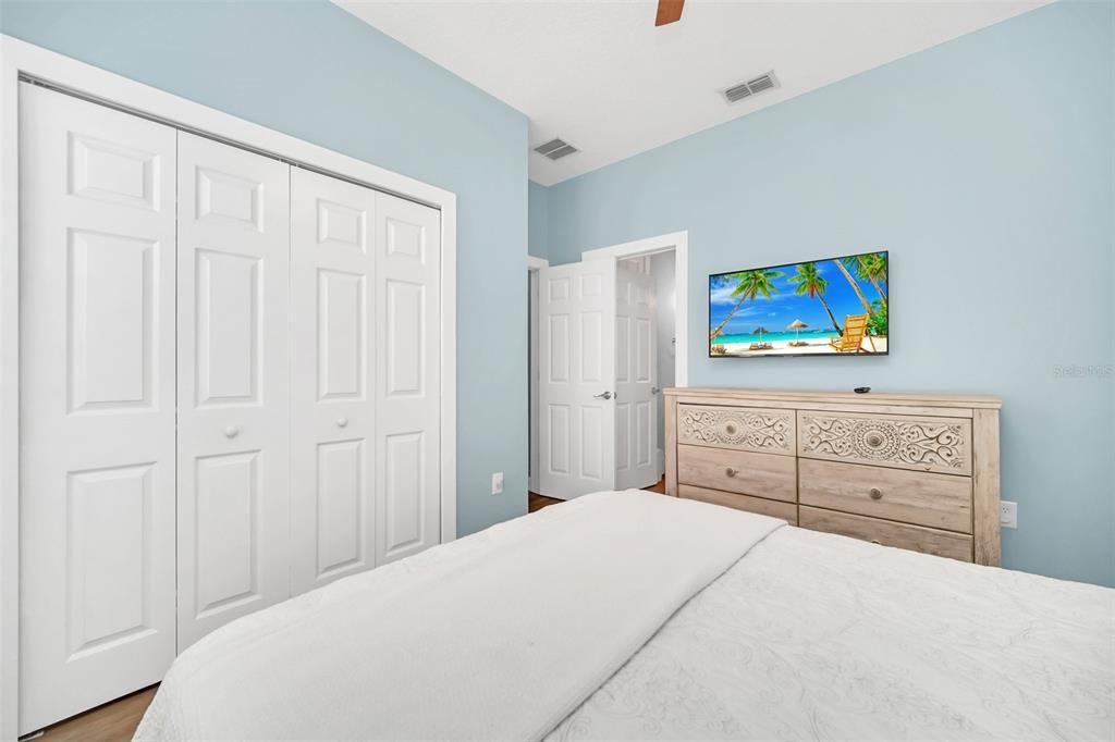 На продажу: $498,000 (5 спален, 4 ванн, 2491 Квадратных фут)